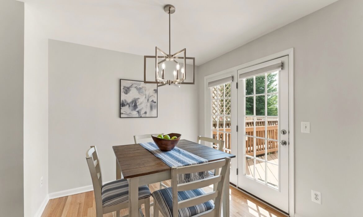Garrell Group Top Leesburg Realtor 203 Shirley Sq SE 10