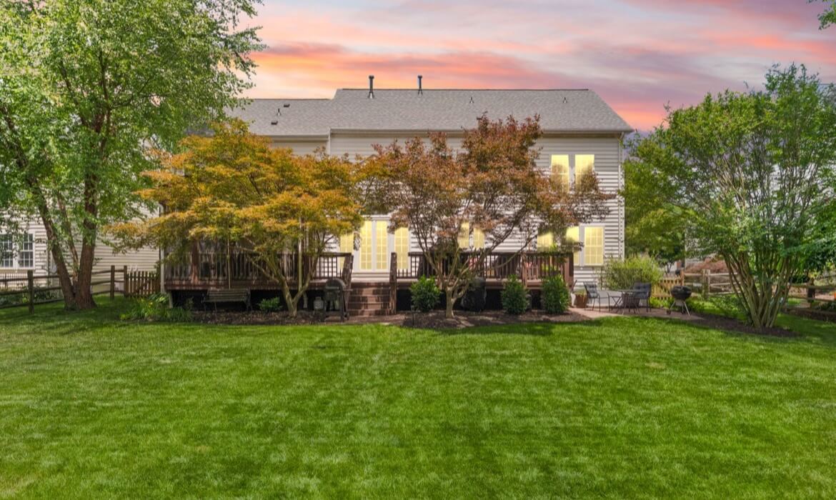 Garrell Group Top Leesburg Realtor 42947 Coralbells Pl 03