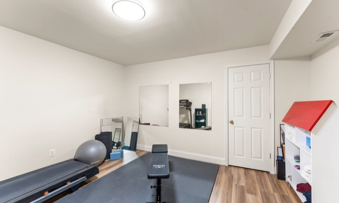 Garrell Group Top Leesburg Realtor 42947 Coralbells Pl 41
