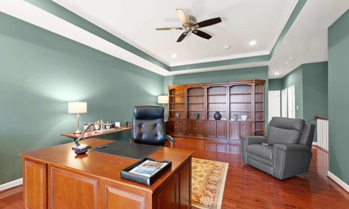 Garrell Group Top Leesburg Realtor 44238 Silverpalm Grove Ter 24