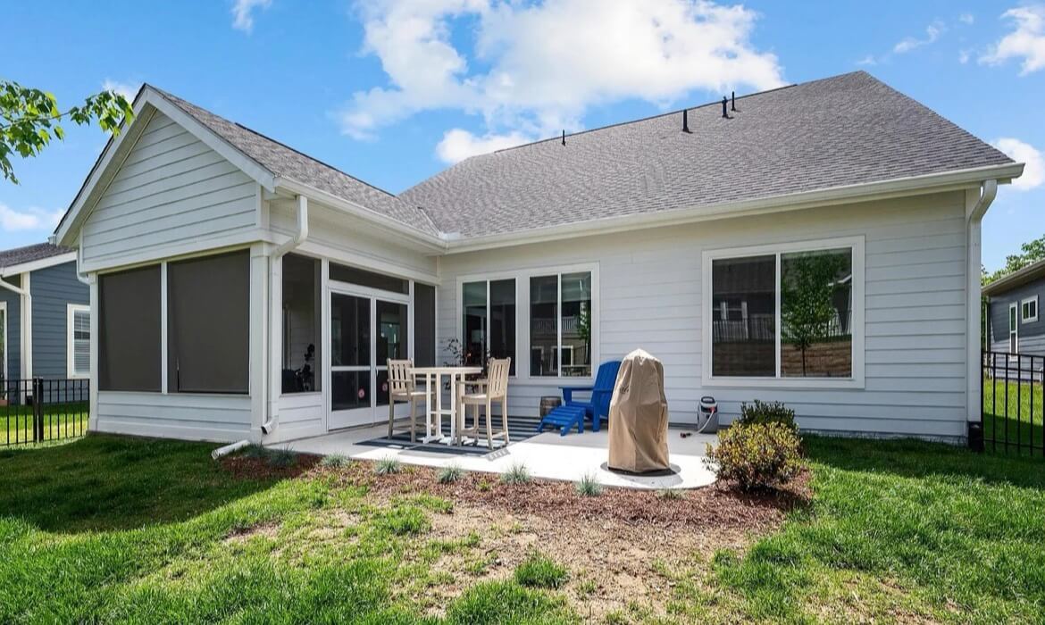 Garrell Group Top Frederick County Realtor 121 Cowbird St 30