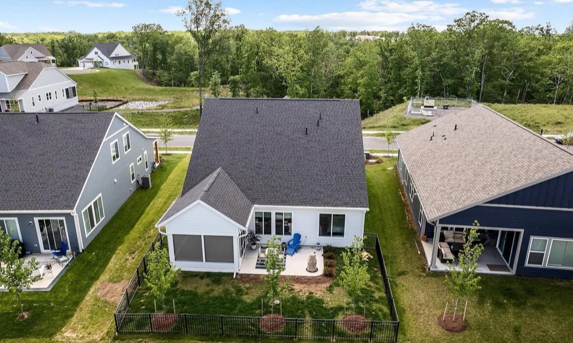Garrell Group Top Frederick County Realtor 121 Cowbird St 33