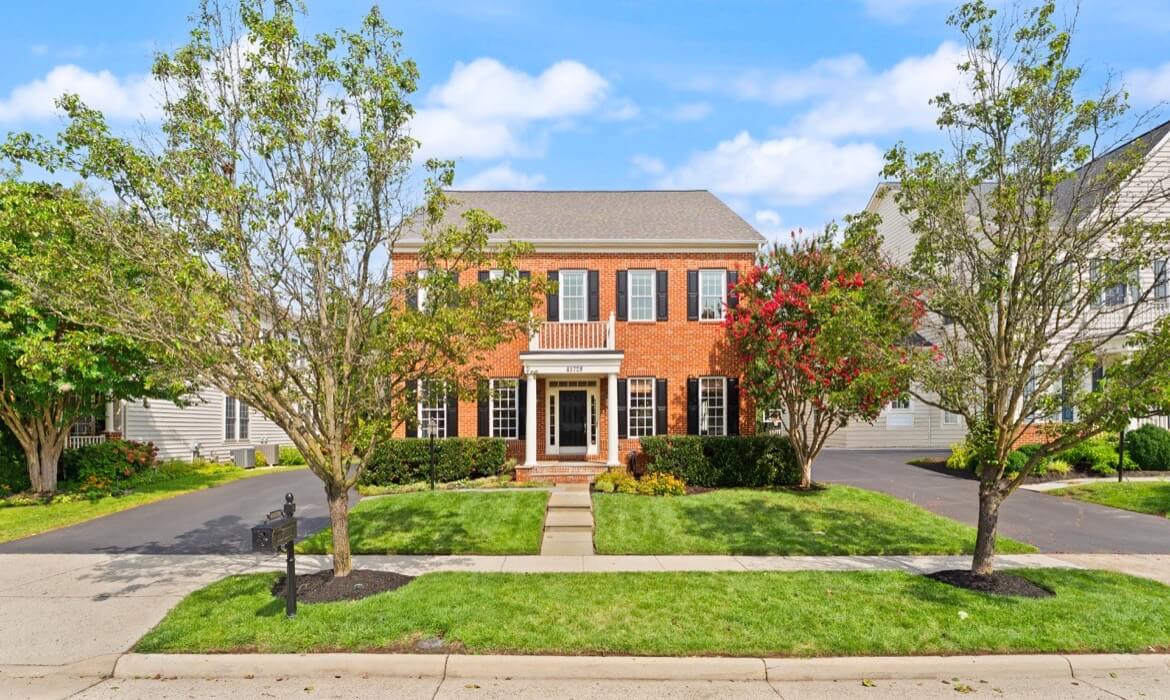 Garrell Group Top Lansdowne Realtor 43728 Collett Mill Ct 07