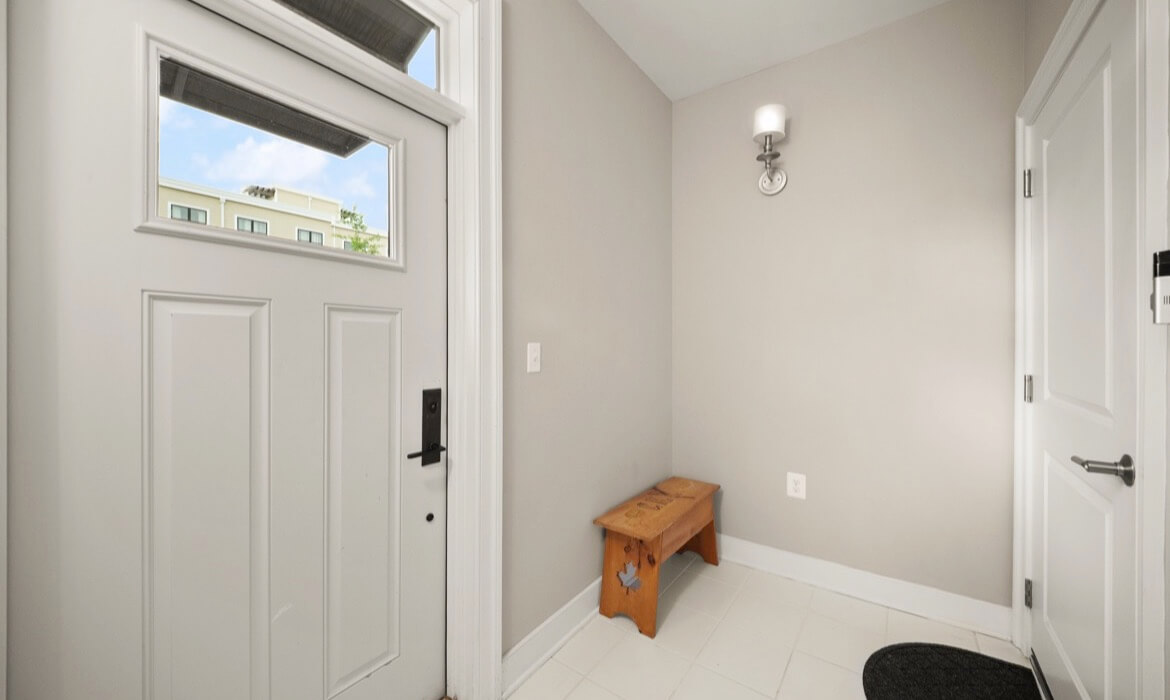 Garrell Group Top Lansdowne Realtor 19276 Winmeade Dr 06