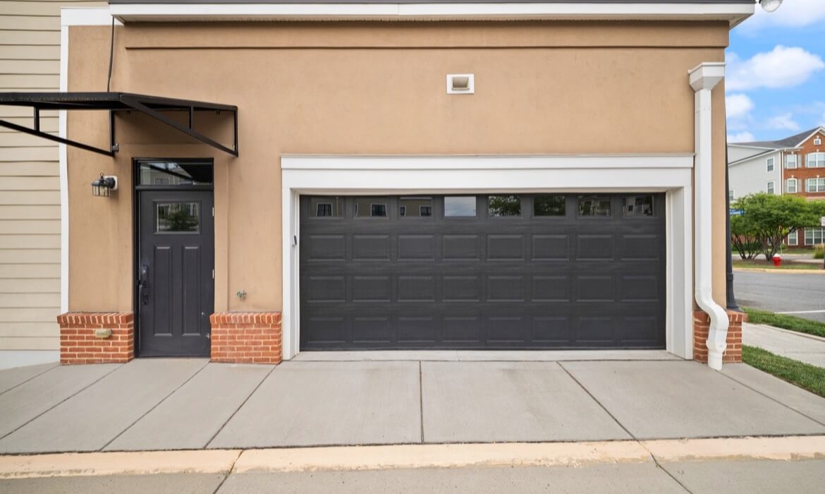 Garrell Group Top Lansdowne Realtor 19276 Winmeade Dr 43