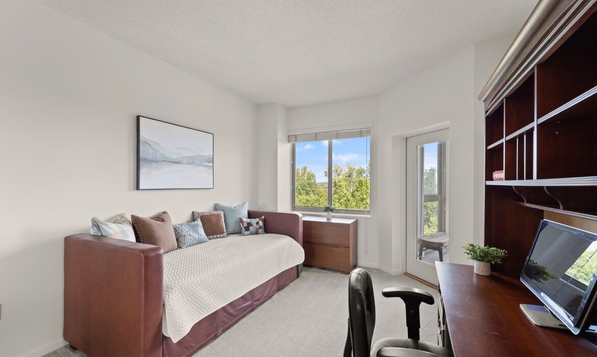 Garrell Group Top Lansdowne Realtor 19355 Cypress Ridge Ter #310 23