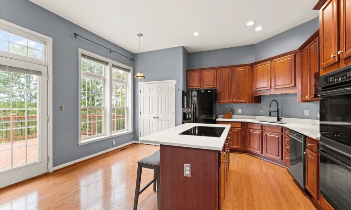 Garrell Group Top Loudoun County Realtor 41863 Cinnabar Sq 13