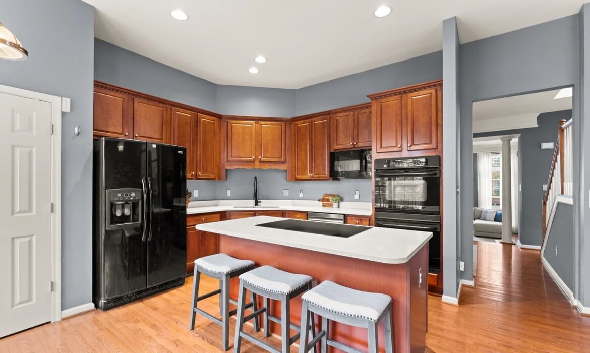 Garrell Group Top Loudoun County Realtor 41863 Cinnabar Sq 14
