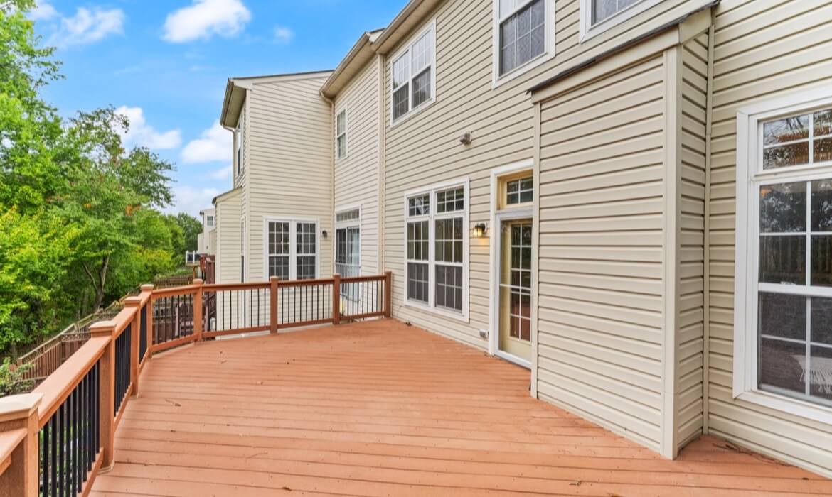 Garrell Group Top Loudoun County Realtor 41863 Cinnabar Sq 20
