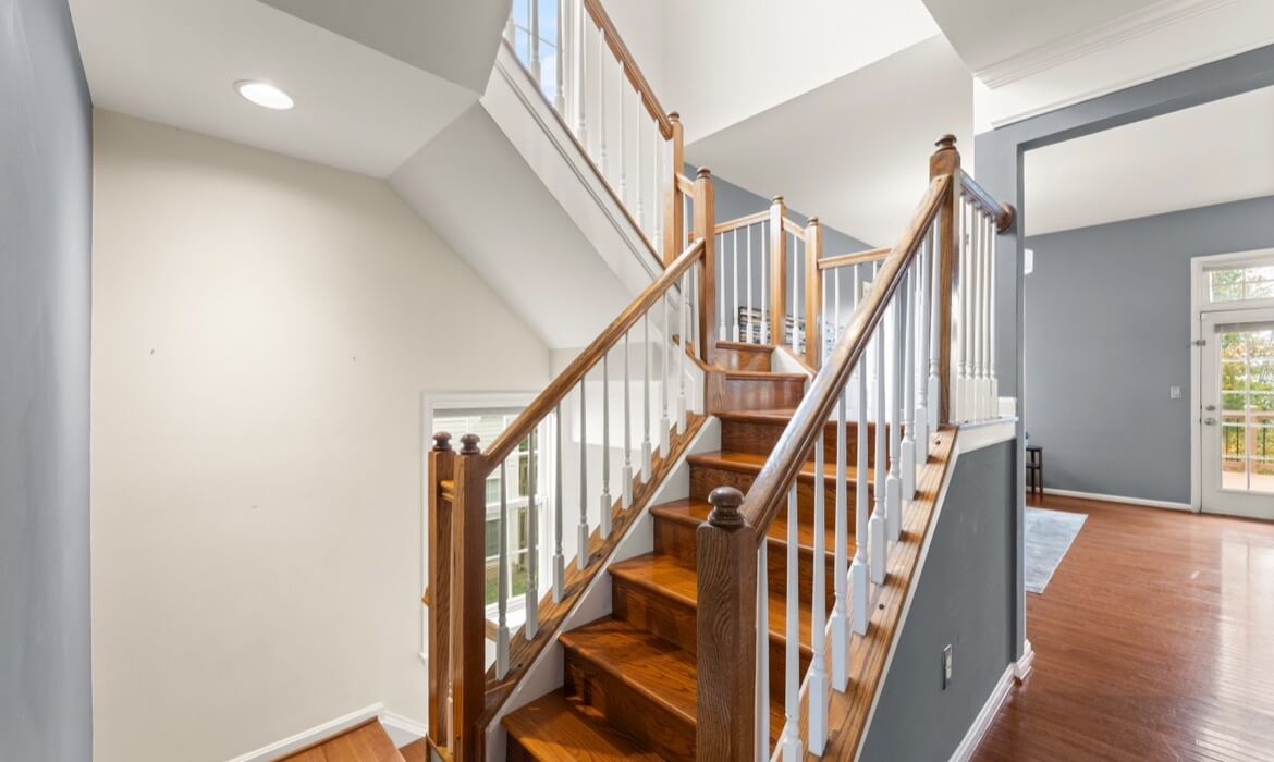 Garrell Group Top Loudoun County Realtor 41863 Cinnabar Sq 22