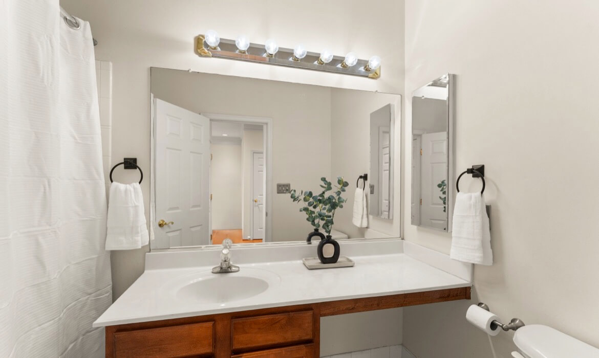 Garrell Group Top Loudoun County Realtor 41863 Cinnabar Sq 33