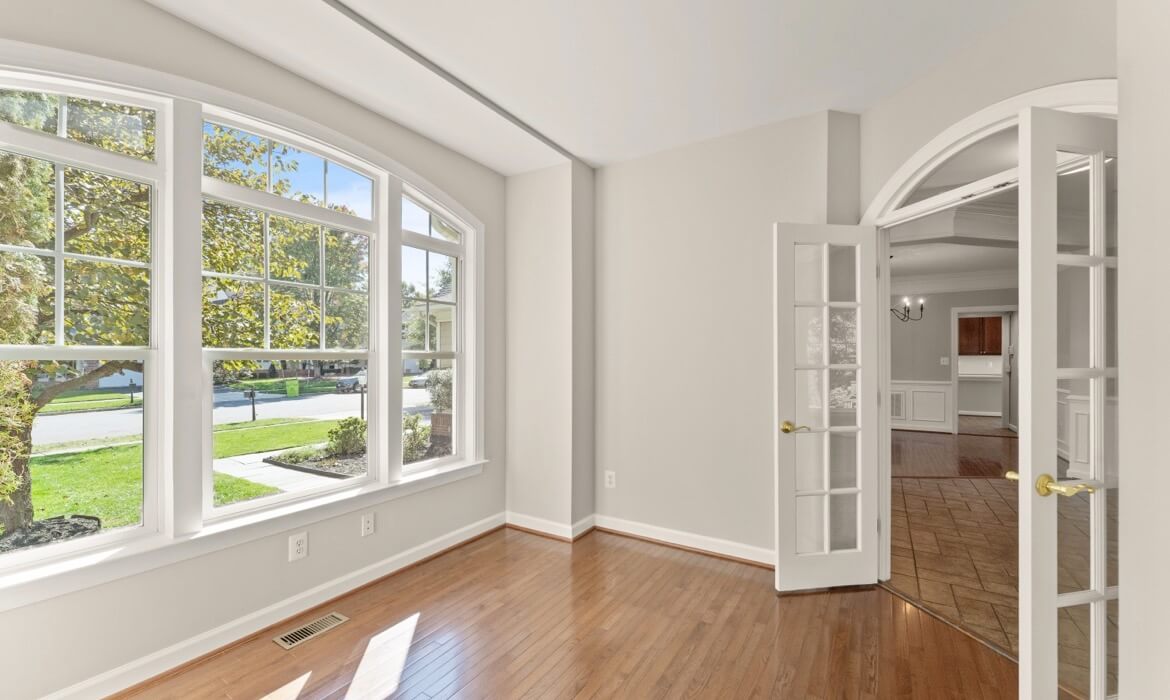 Garrell Gorup Top Lansdowne Realtor 44140 Riverpoint Dr 12