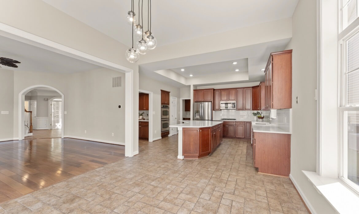 Garrell Gorup Top Lansdowne Realtor 44140 Riverpoint Dr 20