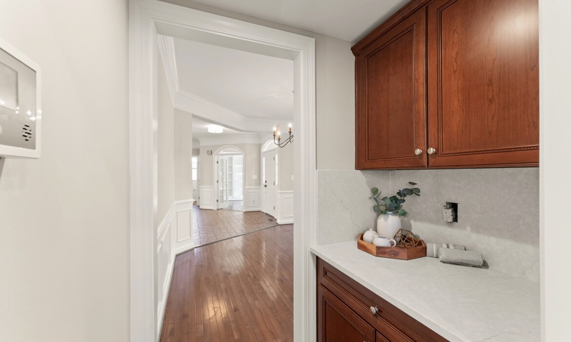 Garrell Gorup Top Lansdowne Realtor 44140 Riverpoint Dr 22