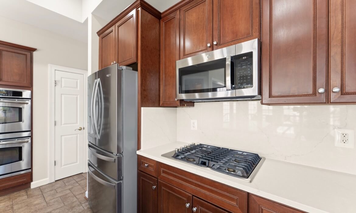 Garrell Gorup Top Lansdowne Realtor 44140 Riverpoint Dr 26