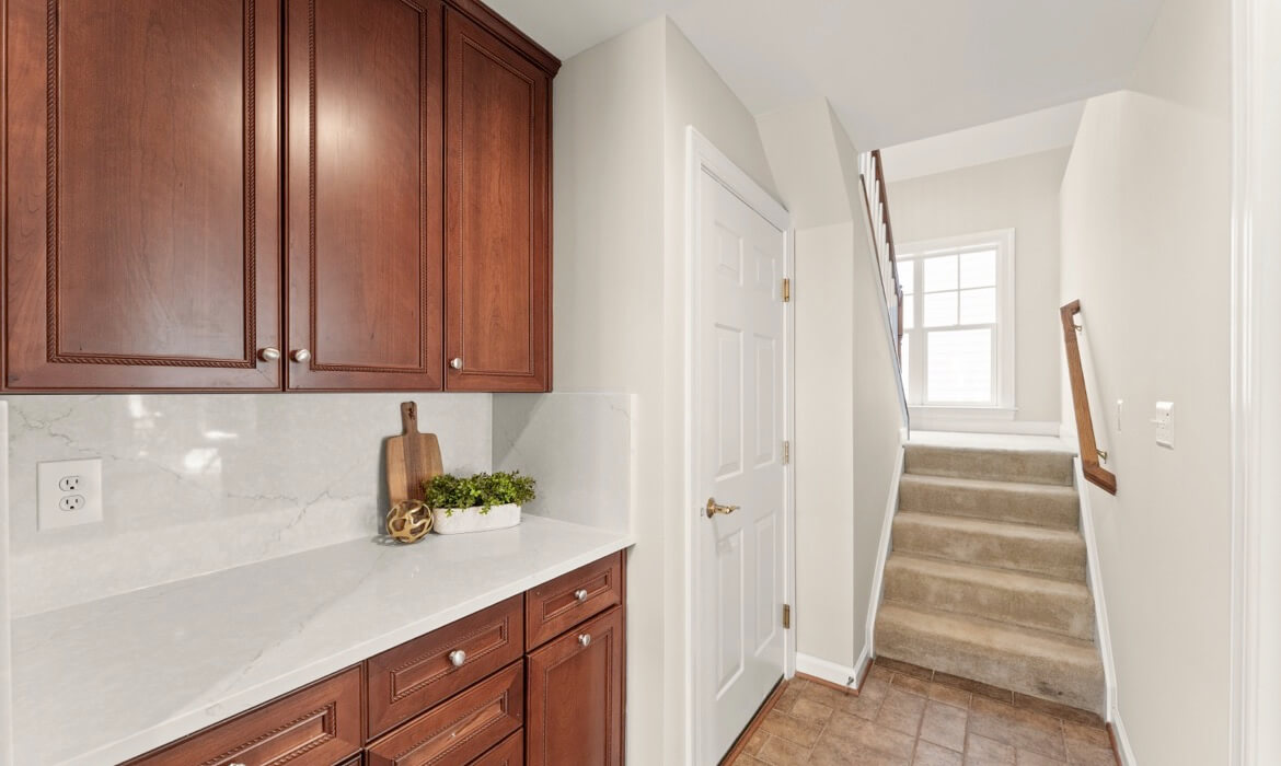 Garrell Gorup Top Lansdowne Realtor 44140 Riverpoint Dr 27