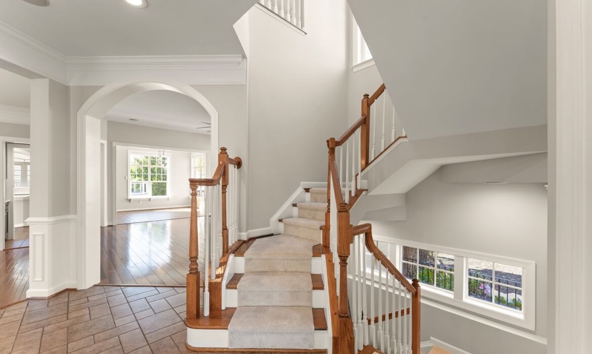 Garrell Gorup Top Lansdowne Realtor 44140 Riverpoint Dr 29