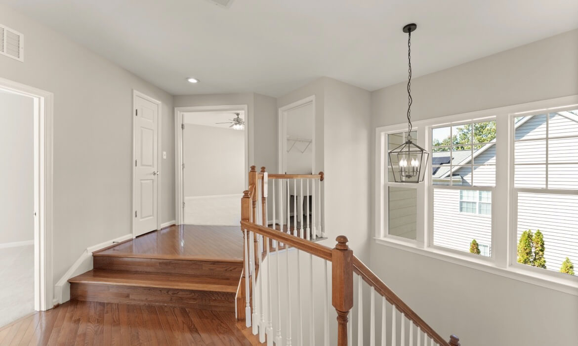 Garrell Gorup Top Lansdowne Realtor 44140 Riverpoint Dr 30