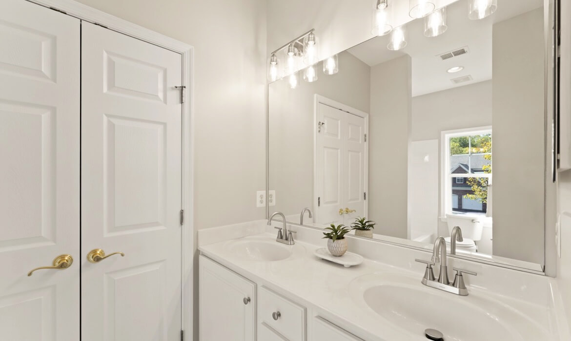 Garrell Gorup Top Lansdowne Realtor 44140 Riverpoint Dr 42