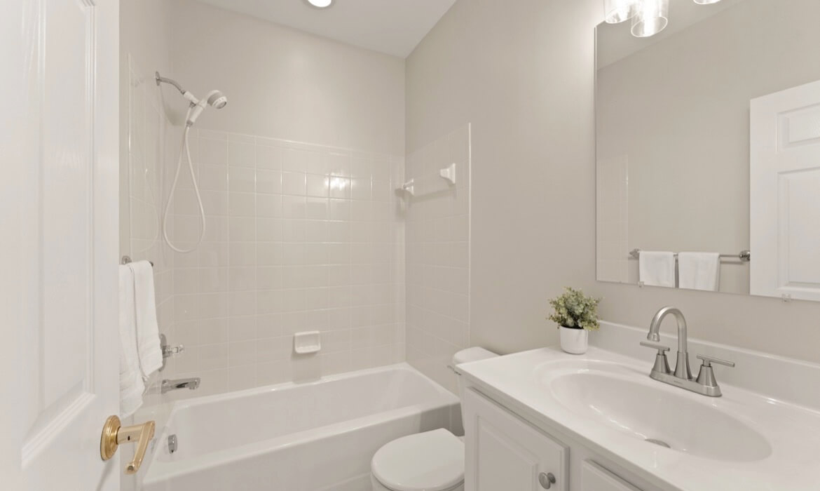 Garrell Gorup Top Lansdowne Realtor 44140 Riverpoint Dr 54