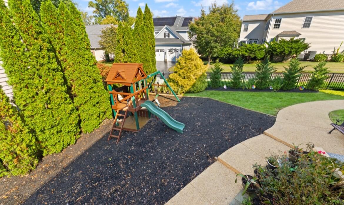 Garrell Gorup Top Lansdowne Realtor 44140 Riverpoint Dr 60
