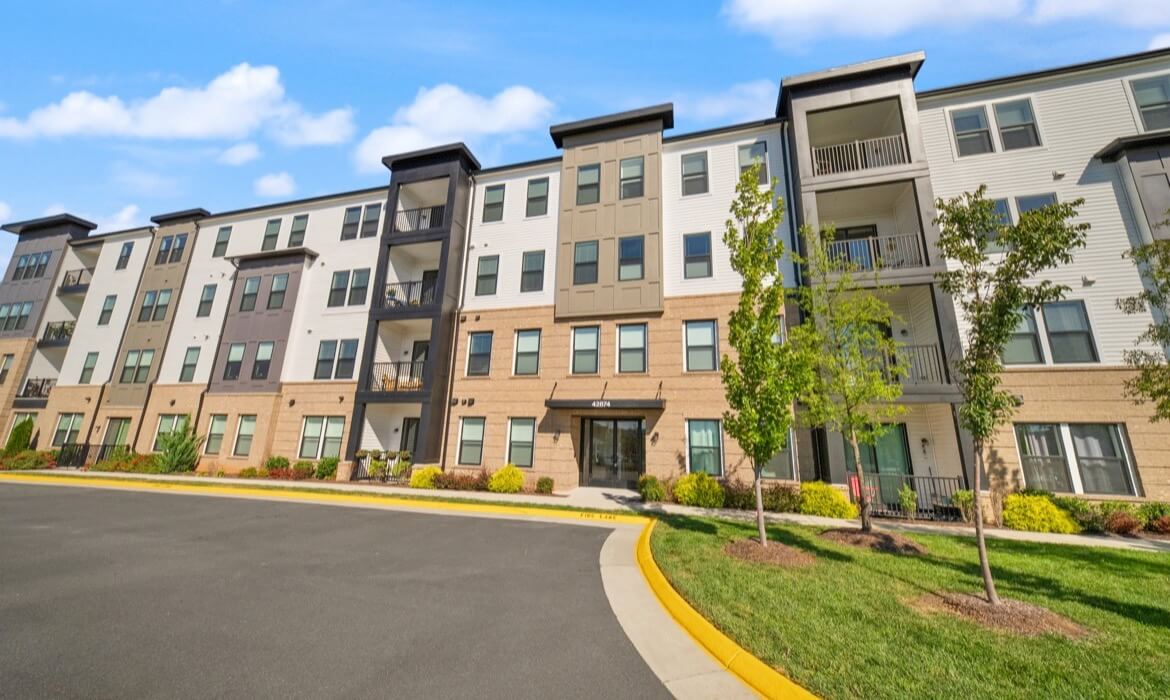 Garrell Group Top Ashburn Realtor 42874 Firefly Sonata Ter #409 02