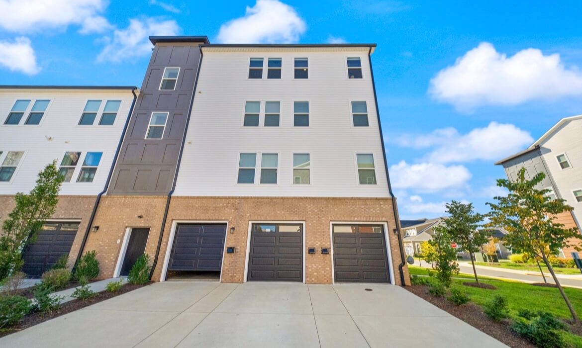 Garrell Group Top Ashburn Realtor 42874 Firefly Sonata Ter #409 30