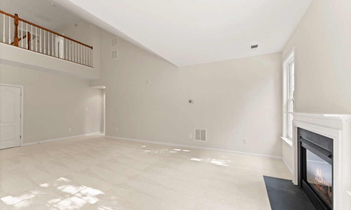 Garrell Group Top Ashburn Realtor 44513 Blueridge Meadows Dr 16