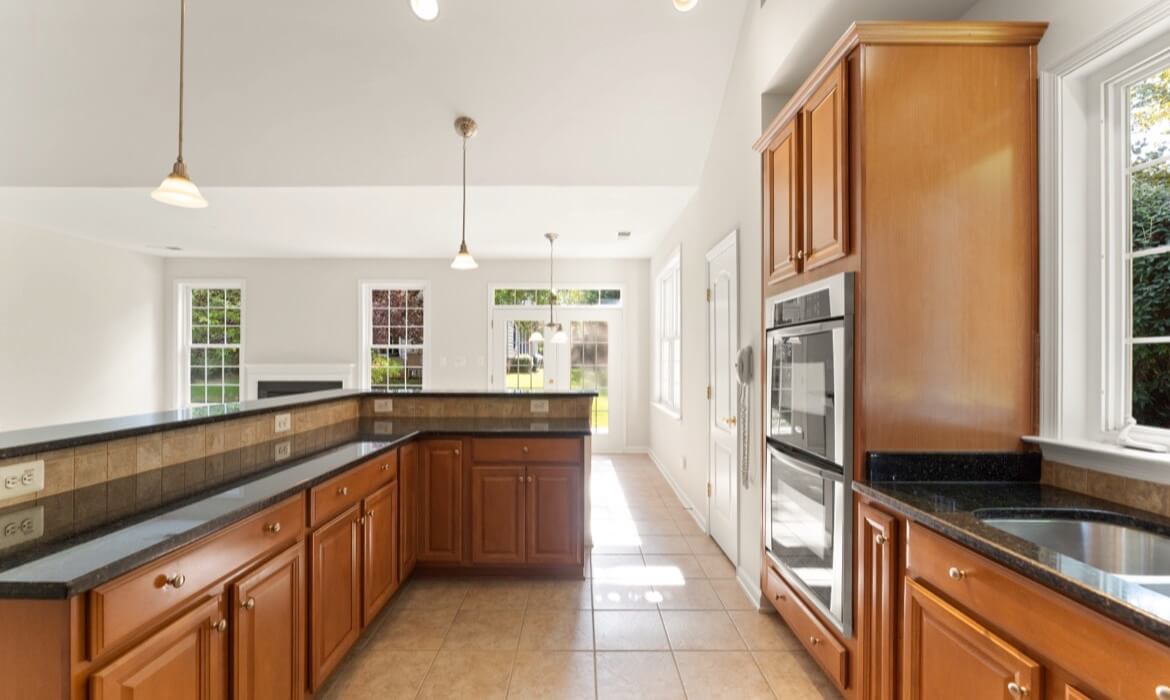 Garrell Group Top Ashburn Realtor 44513 Blueridge Meadows Dr 21