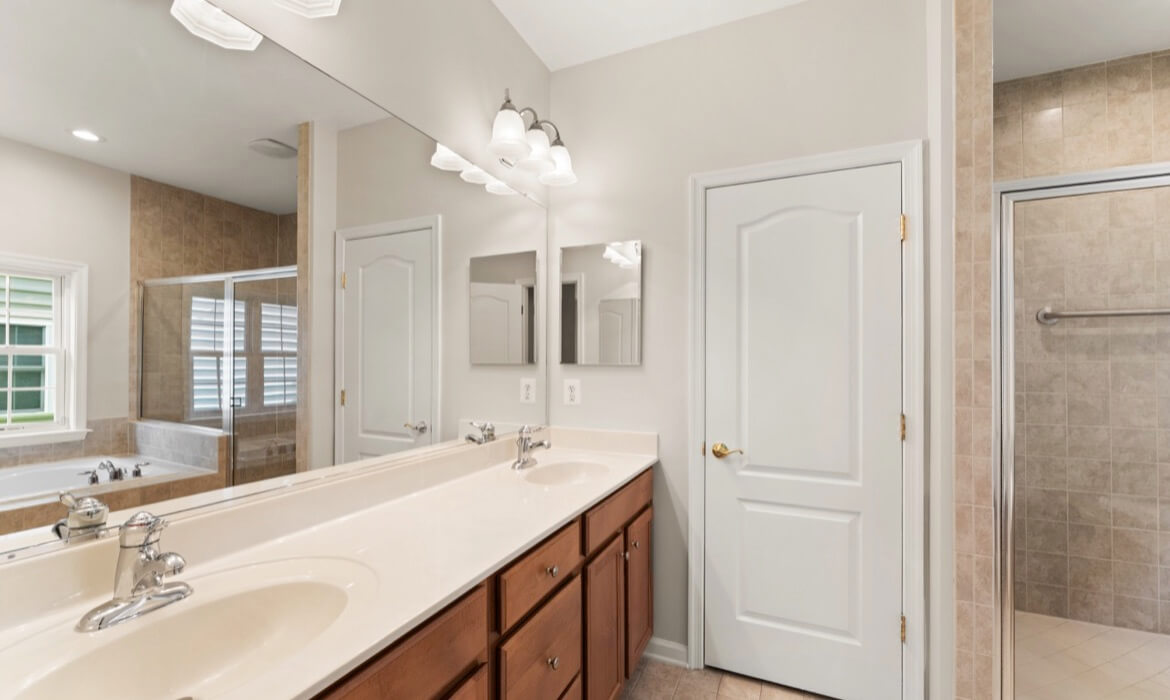 Garrell Group Top Ashburn Realtor 44513 Blueridge Meadows Dr 26