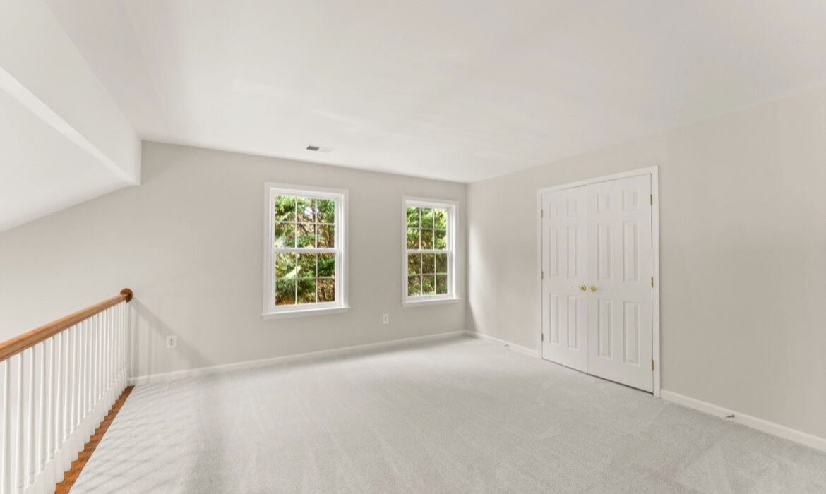 Garrell Group Top Ashburn Realtor 44513 Blueridge Meadows Dr 32