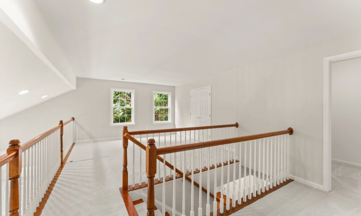 Garrell Group Top Ashburn Realtor 44513 Blueridge Meadows Dr 34