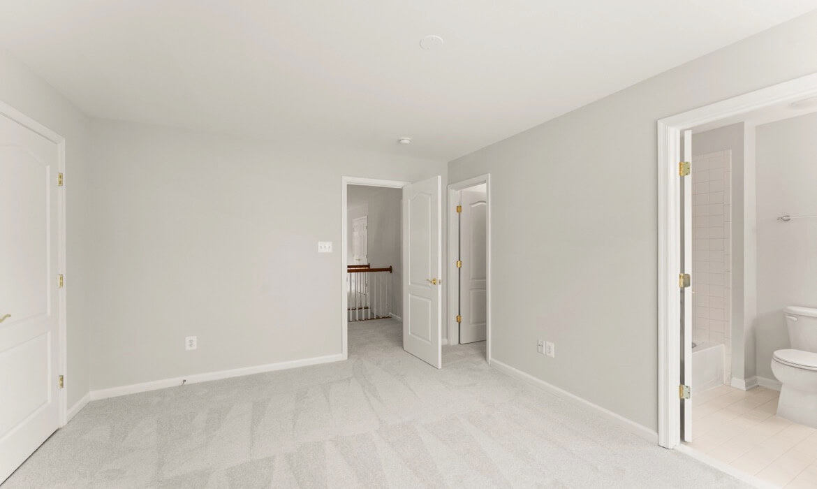 Garrell Group Top Ashburn Realtor 44513 Blueridge Meadows Dr 37