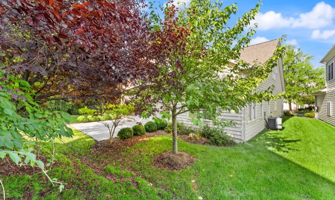 Garrell Group Top Ashburn Realtor 44513 Blueridge Meadows Dr 43