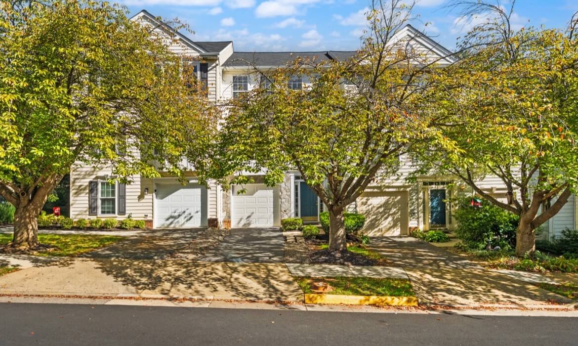 Garrell Group Top Loudon County Realtor 17338 Legacy Ter 03