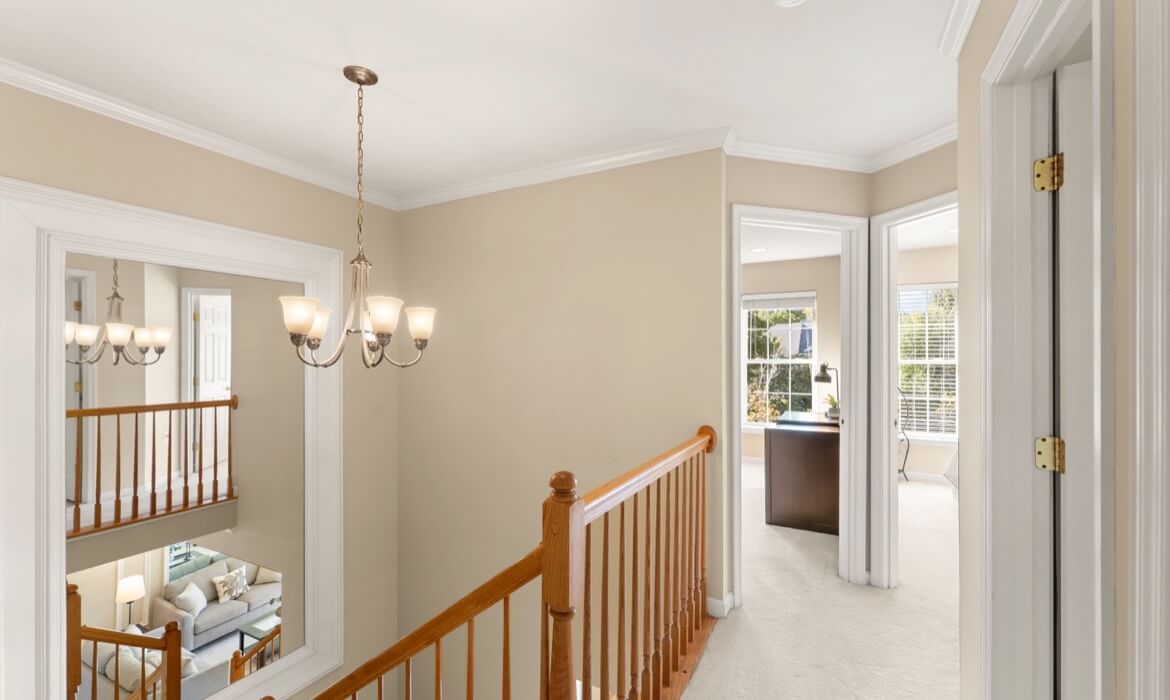 Garrell Group Top Loudon County Realtor 17338 Legacy Ter 24