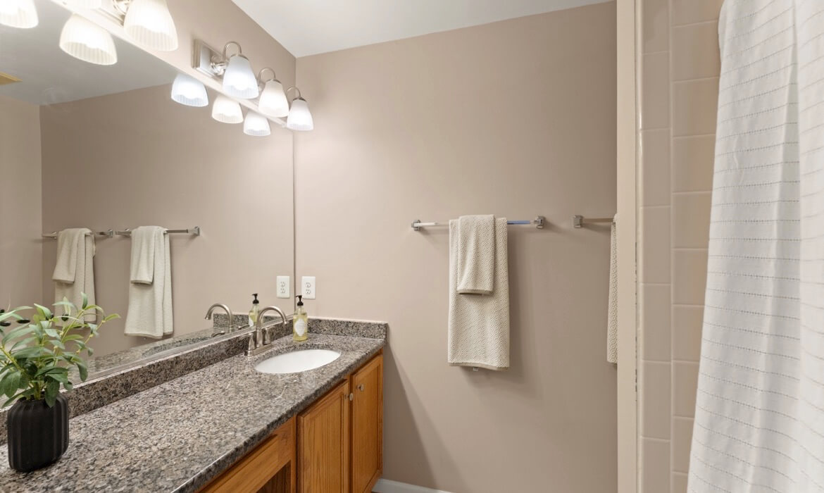 Garrell Group Top Loudon County Realtor 17338 Legacy Ter 28