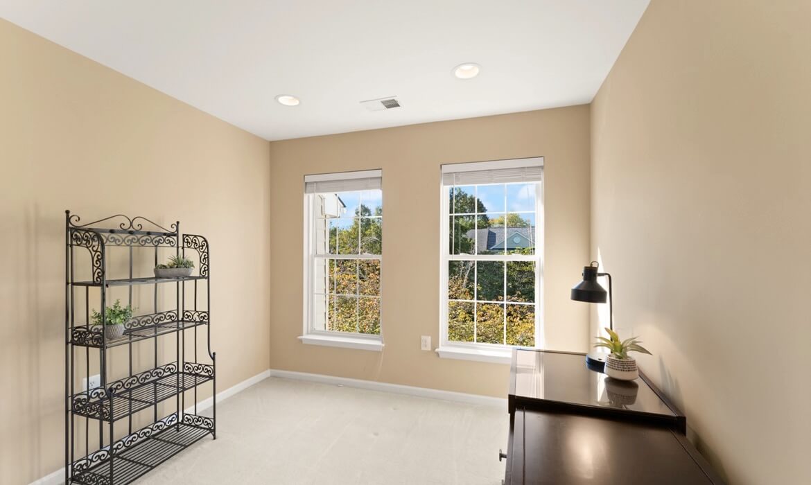 Garrell Group Top Loudon County Realtor 17338 Legacy Ter 29