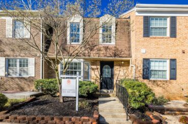 9930 Lakepoint Ct
