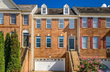 22591 Welborne Manor Sq