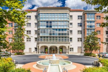 19360 Magnolia Grove Sq  #210
